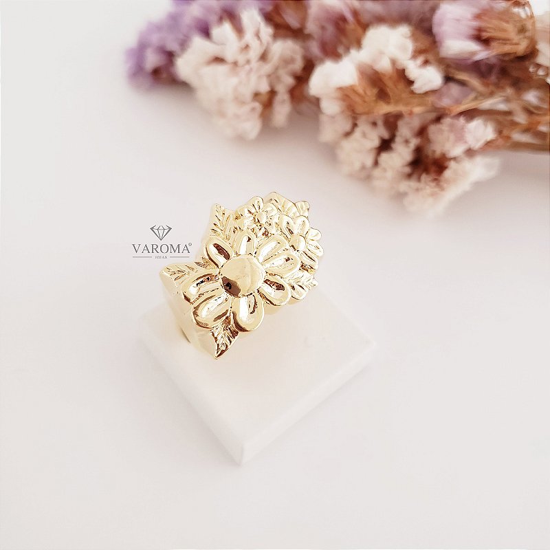 Anel com flores banhado em ouro 18k