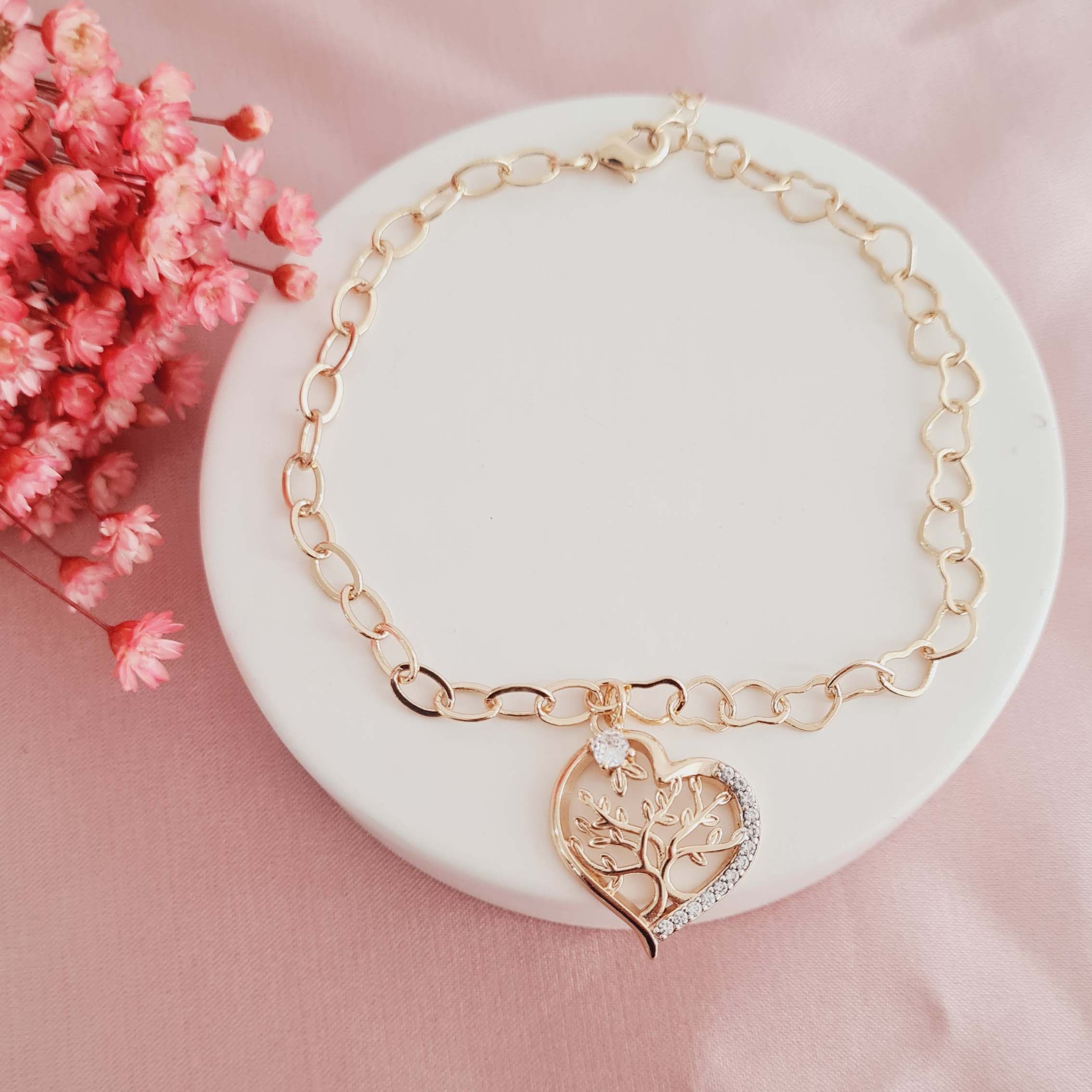 Pulseira com Pingente de Coração com Árvore da Vida Banhado a Ouro 18K
