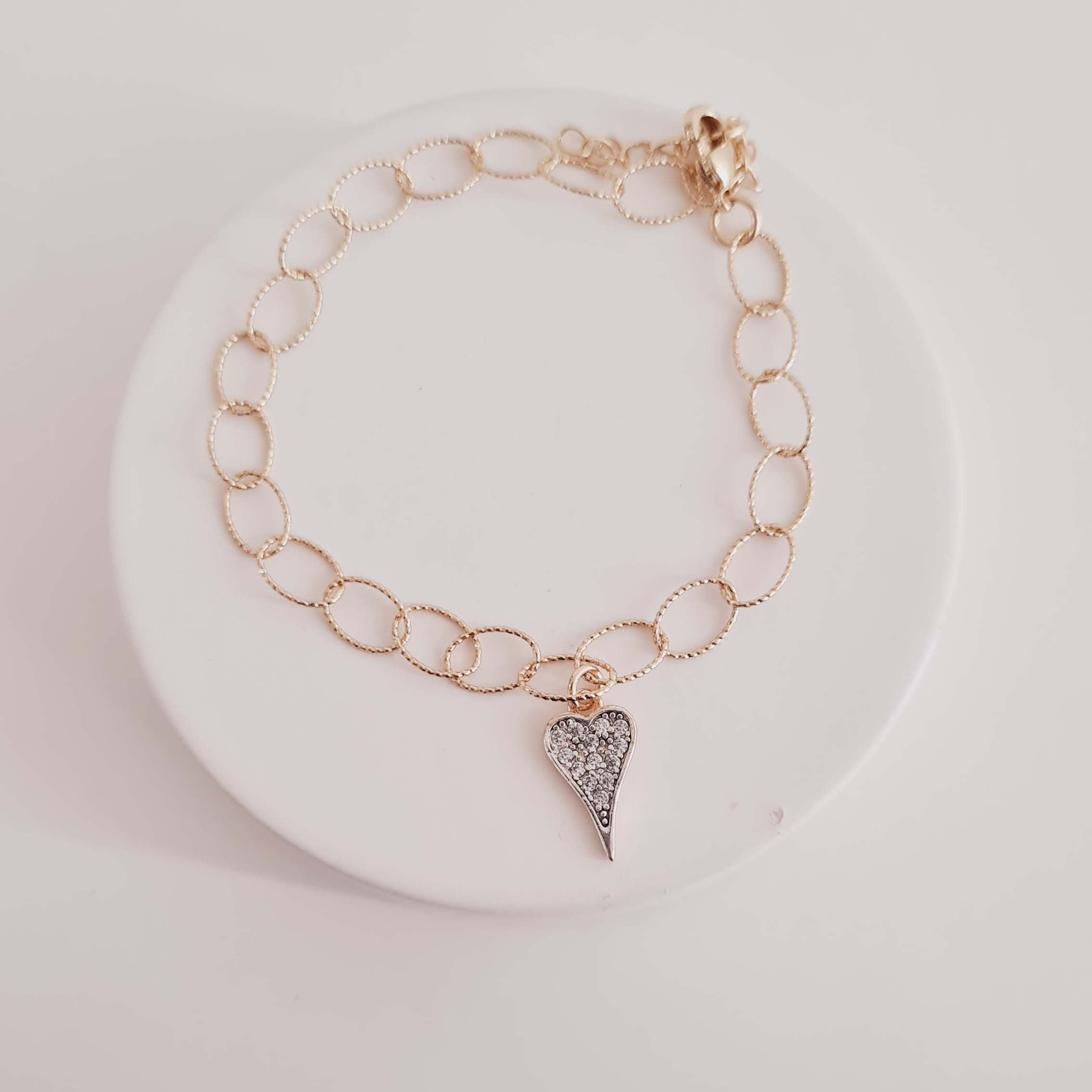 Pulseira com Pingente de Coração Cravejado com Zircônia Banhado a Ouro 18K
