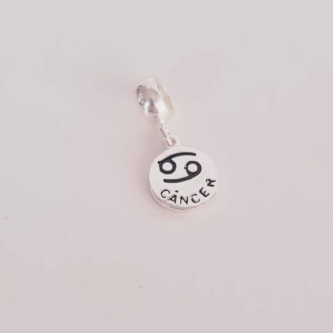 Berloque com Símbolo e Nome do Signo "Câncer"