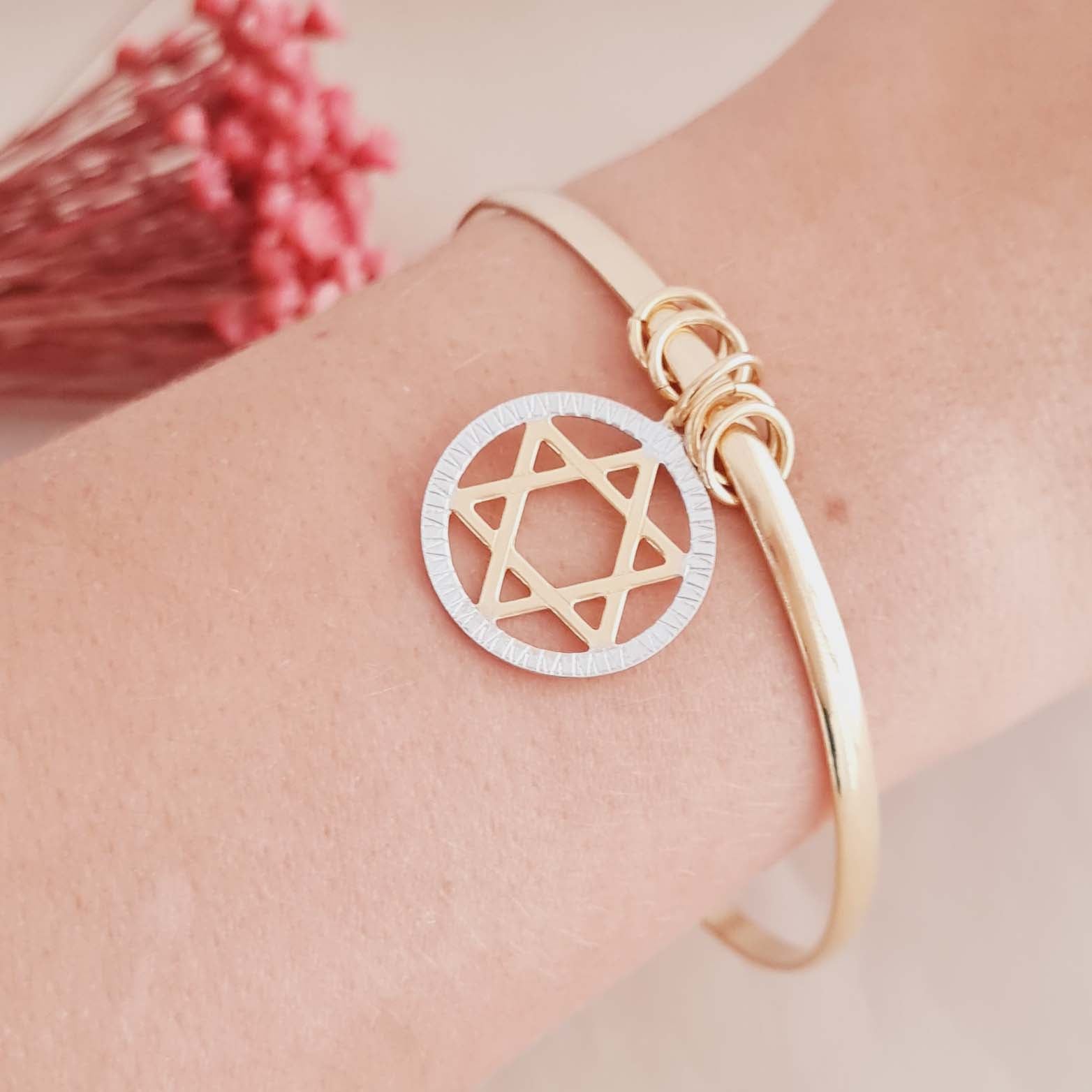 Bracelete com Estrela de Davi Vazada Banhado em Ouro 18k