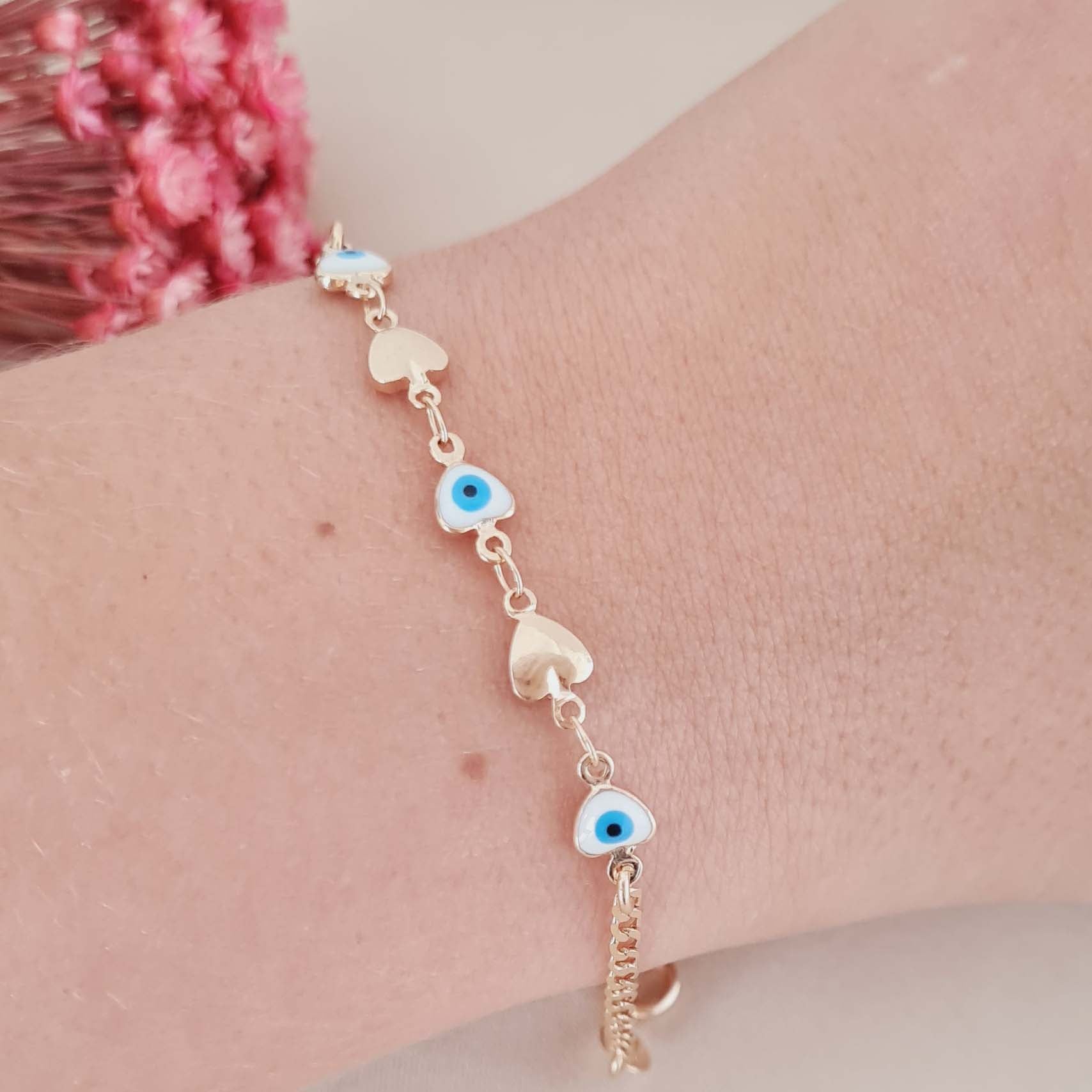 Pulseira Infantil com Corações e Olho Grego Banhada em Ouro 18k