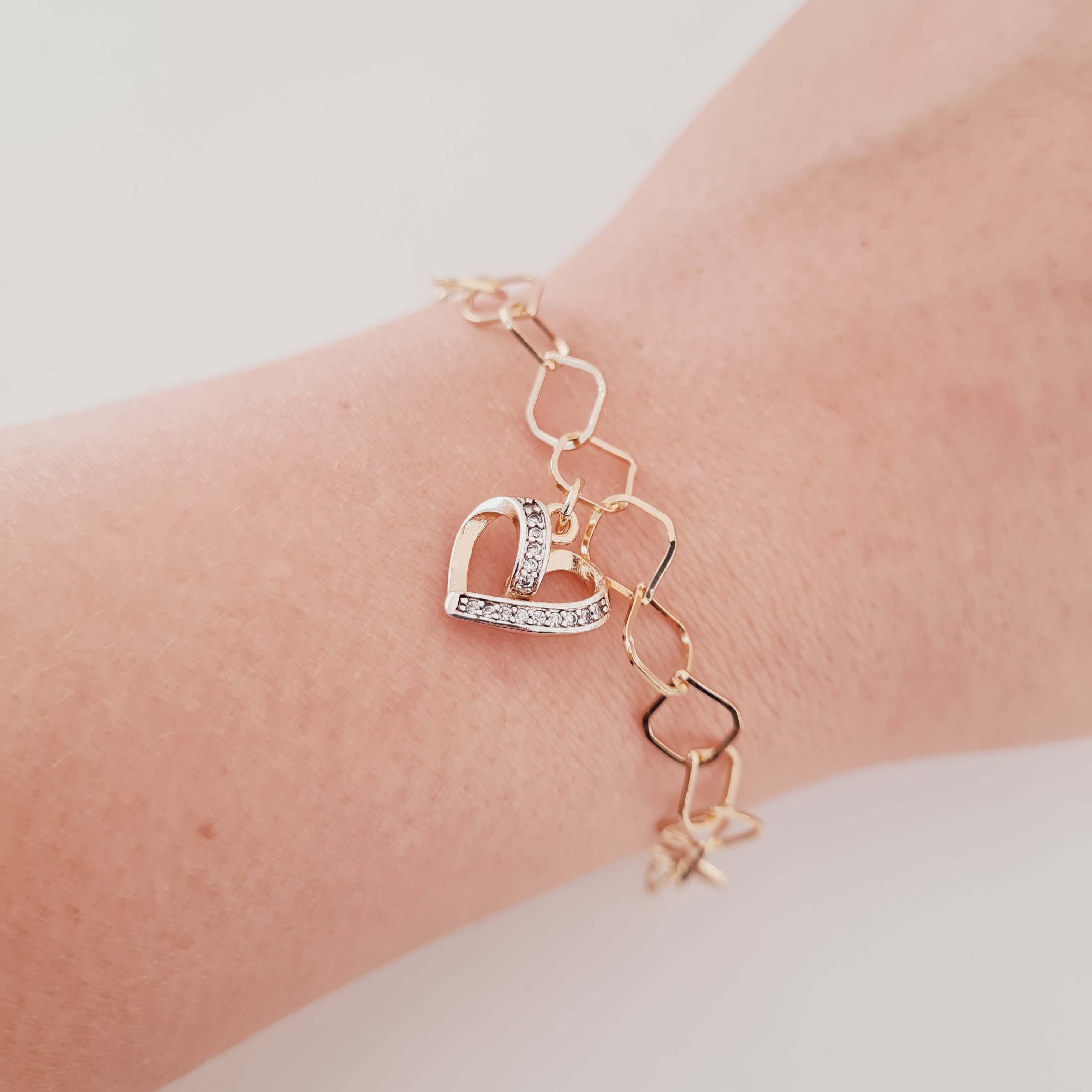 Pulseira com Elos de Losango, Pingente de Coração Cravejado