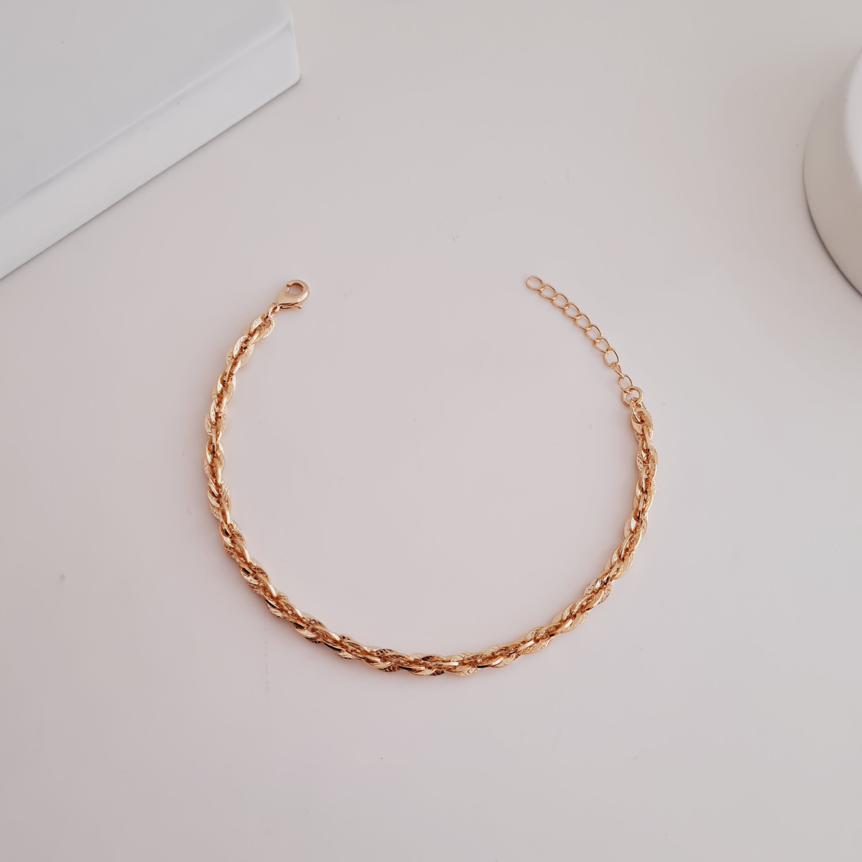 Pulseira Trabalhada Banhada a Ouro 18k