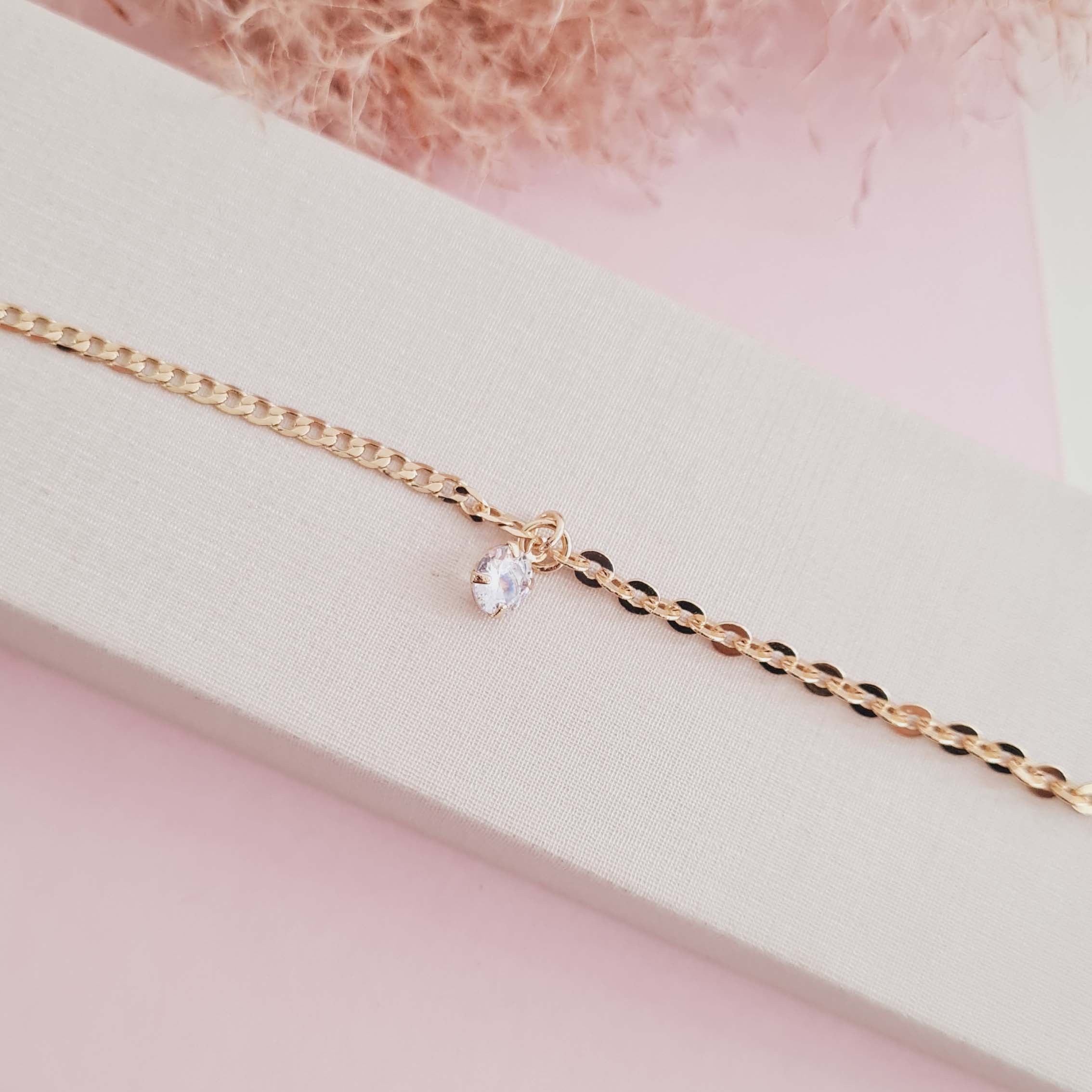 Pulseira com Ponto de Luz Banhado a Ouro 18K