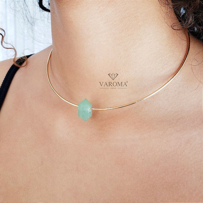 Choker com pedra natural  verde banhada em ouro 18k