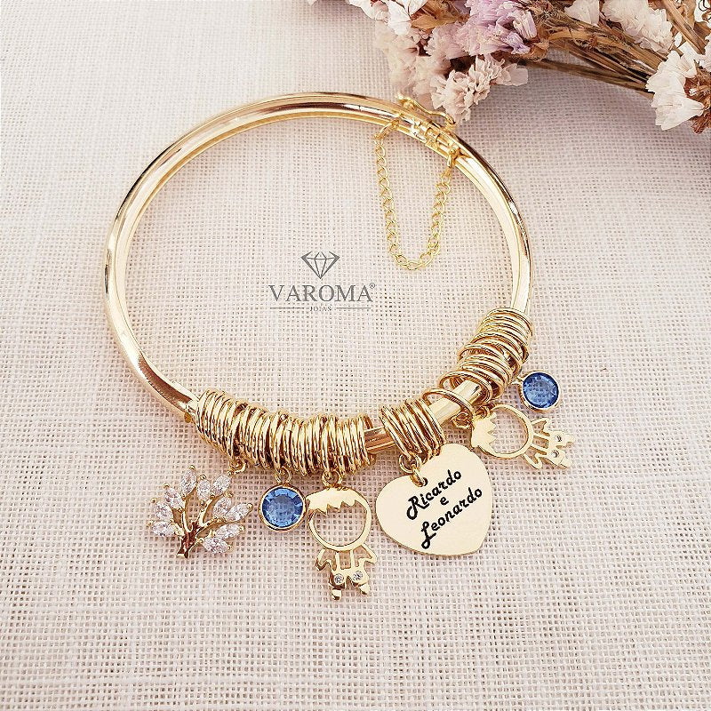 Bracelete de fecho com coração personalizável com dois nomes, dois filho, dois pontos de luz  e árvore da vida banhado e