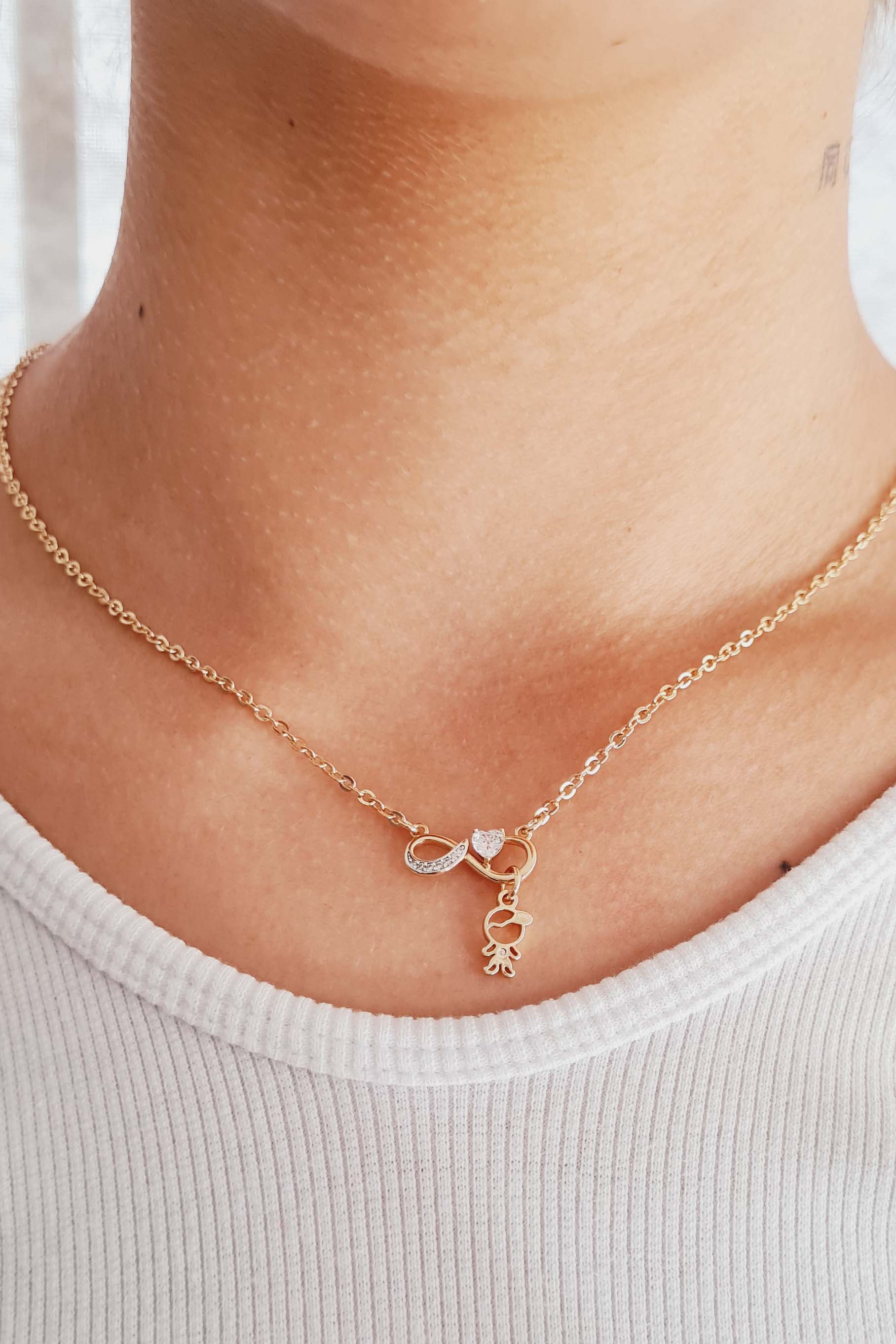 Colar Infinito com Pingente de Filho Banhado a Ouro 18K