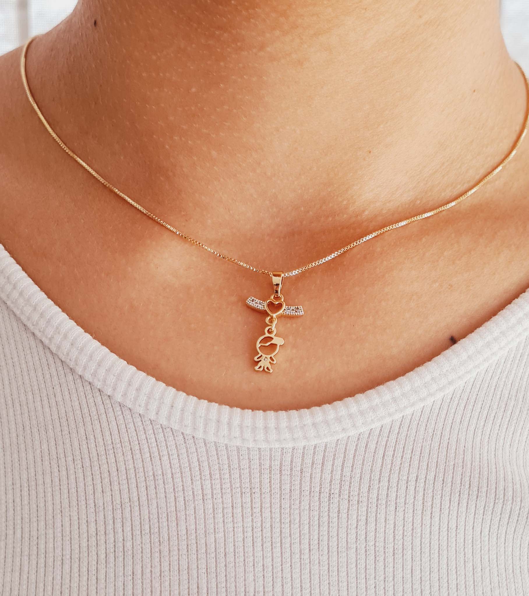 Colar Canga Cravejado com Coração e Filho Banhado a Ouro 18K
