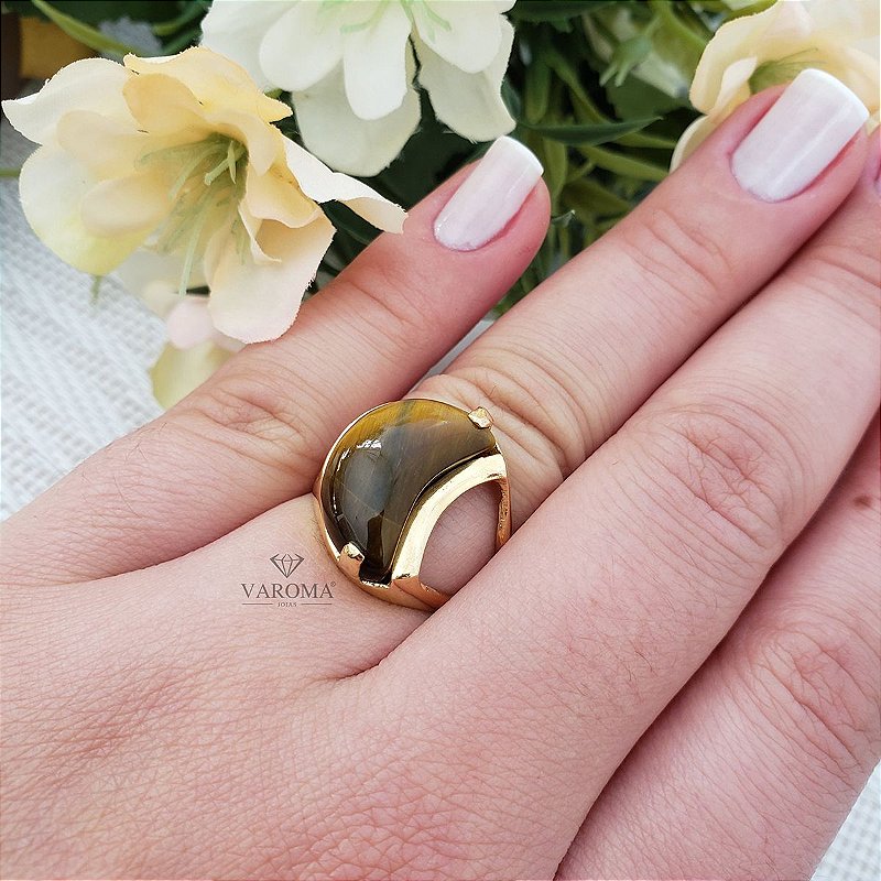 Anel com pedra natural em formato de meia lua banhado em ouro 18K