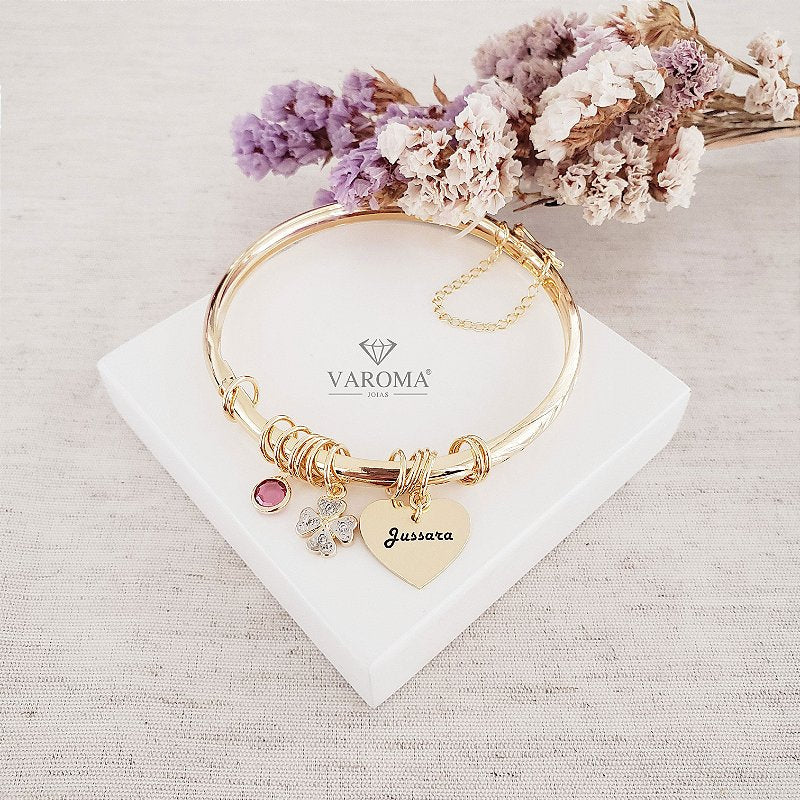 Bracelete de fecho especial Amor e Sorte com coração personalizável  banhado em ouro 18k