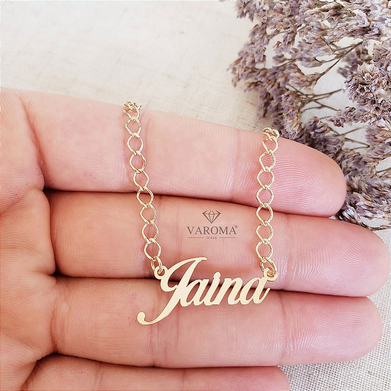 Colar personalizável com nome  e corrente de elos estilizados banhado em ouro 18k