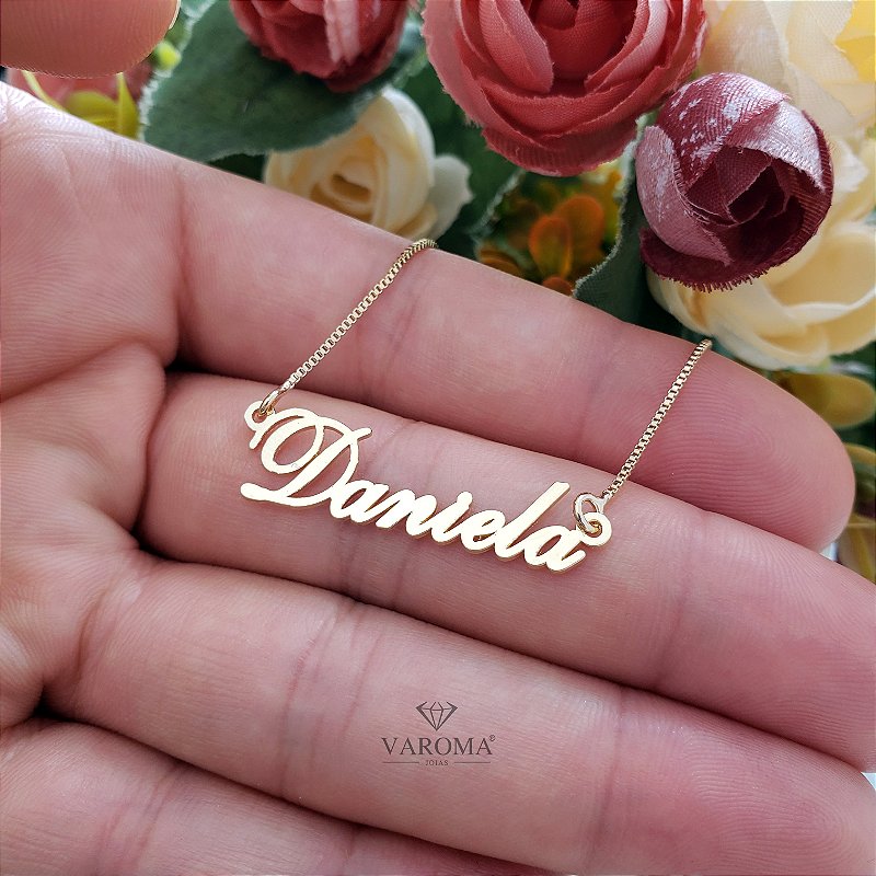 Colar personalizável com nome banhado em ouro 18k