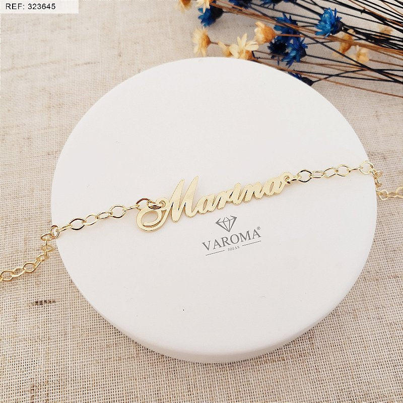 Pulseira com nome personalizável e corrente estilizada banhada em ouro 18k