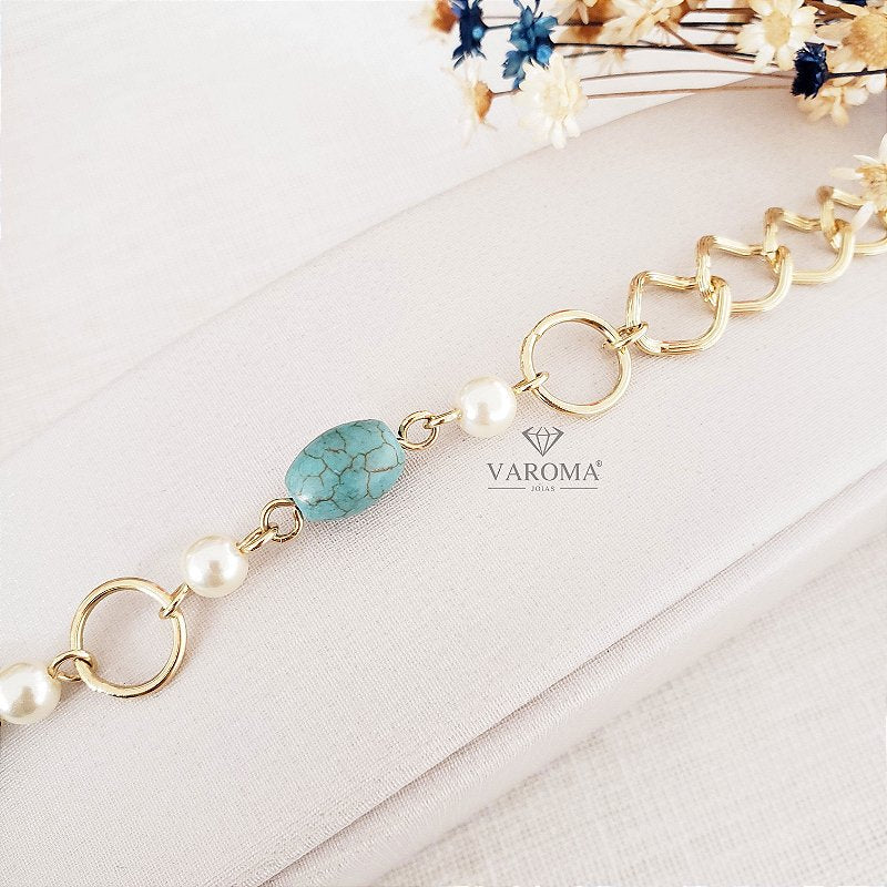 Pulseira com pedra natural azul turquesa e pérolas banhado em ouro 18k