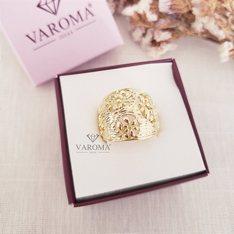 Anel vazado com flores banhado em ouro 18k