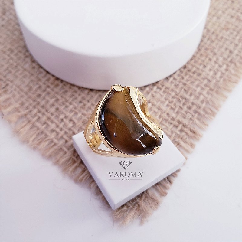 Anel com pedra natural em formato de meia lua banhado em ouro 18K