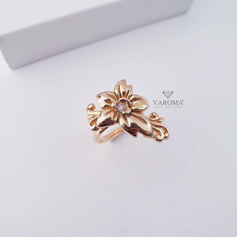 Anel com flor e zircônia banhado em ouro 18k