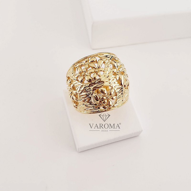 Anel vazado com flores banhado em ouro 18k