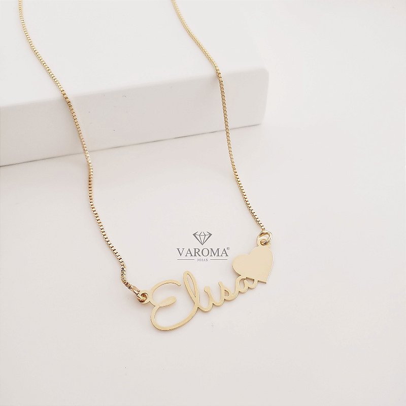 Colar personalizável com nome e coração liso banhado em ouro 18k