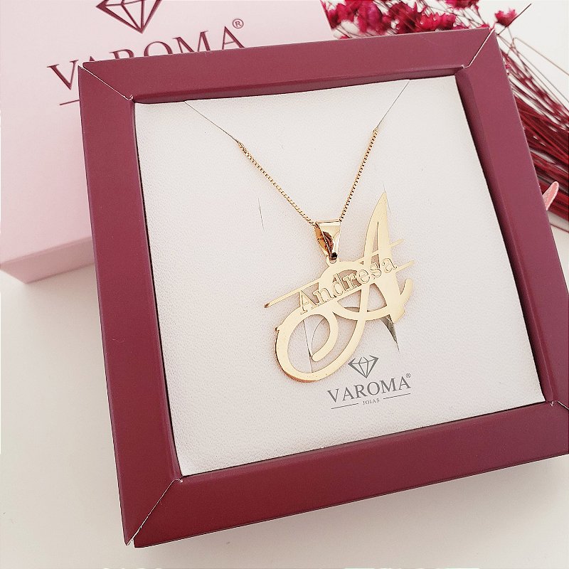 Colar com letra personalizável e com nome banhado em ouro 18k