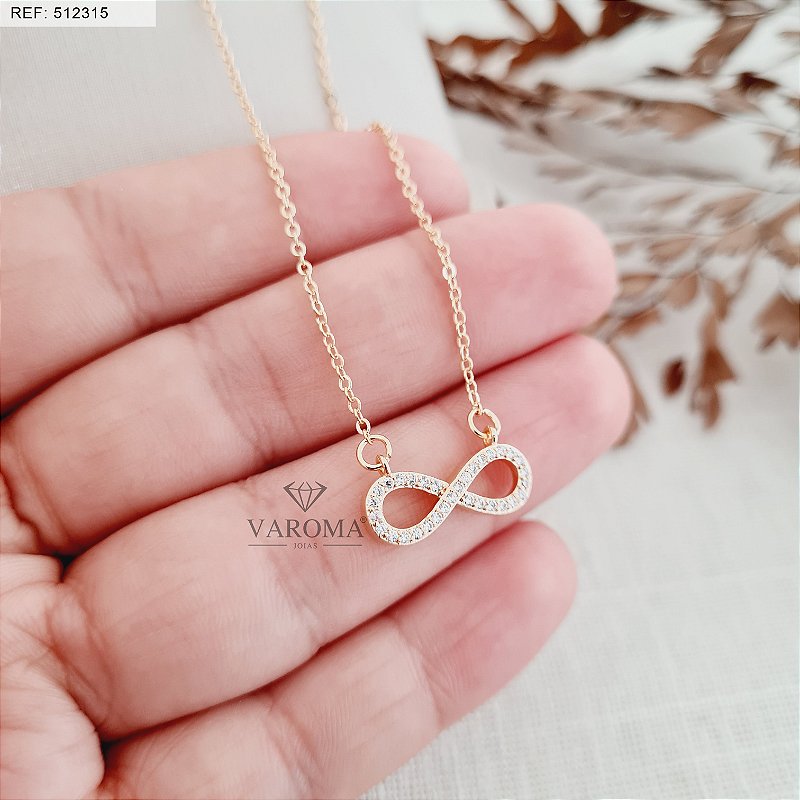 Colar com pingente do infinito cravejado com micro zircônias banhado em ouro 18k