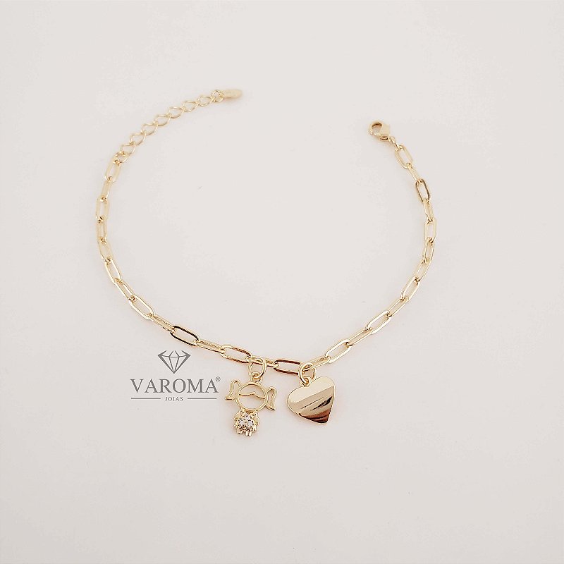 Pulseira com coração liso e menino/menina cravejado banhado em ouro 18k