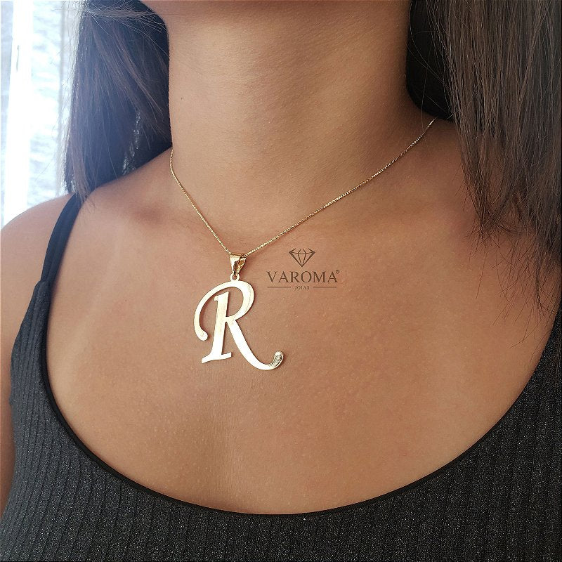 Colar personalizável com letra banhado em ouro 18k